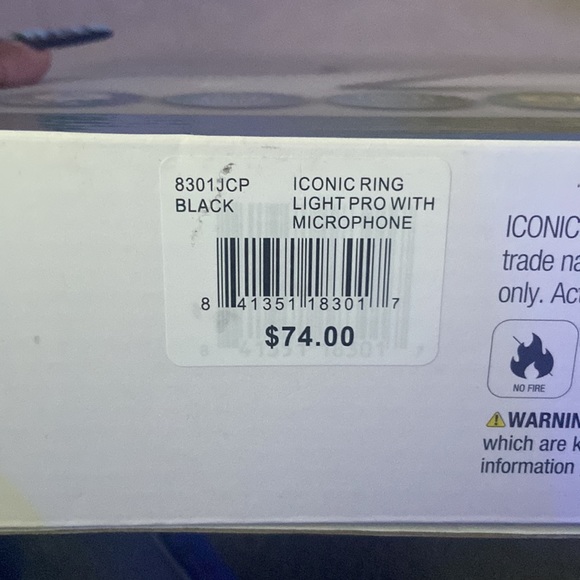 10" LED RING LIGHT & MEDIA STATION - Picture 2 of 5